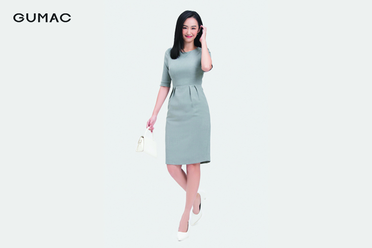 Váy đầm màu xám của thương hiệu GUMAC