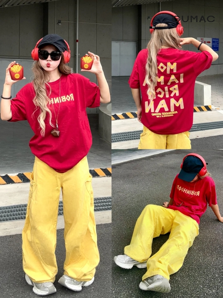 phoi outfit mau vang voi mau do