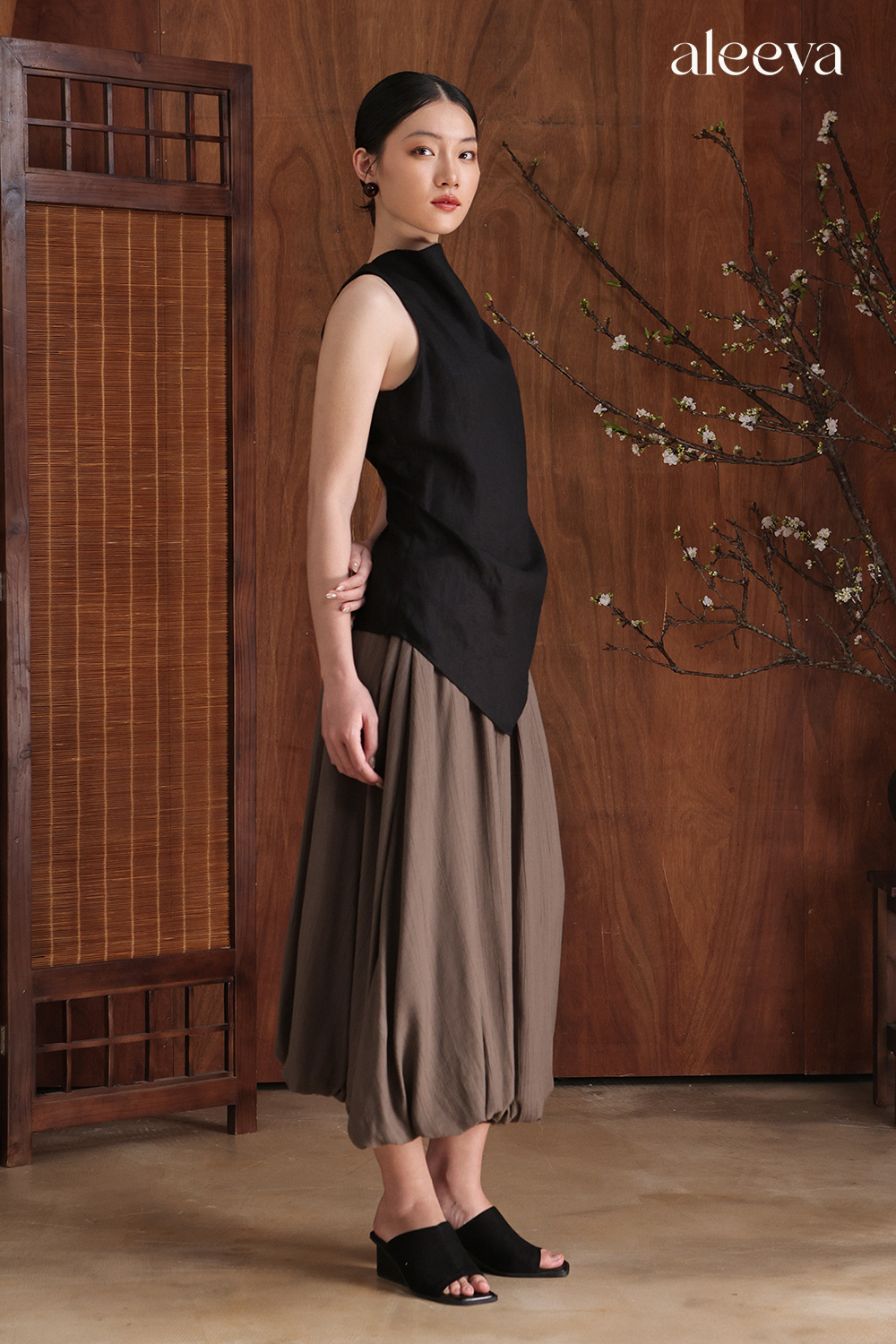 High-neck sleeveless blouse