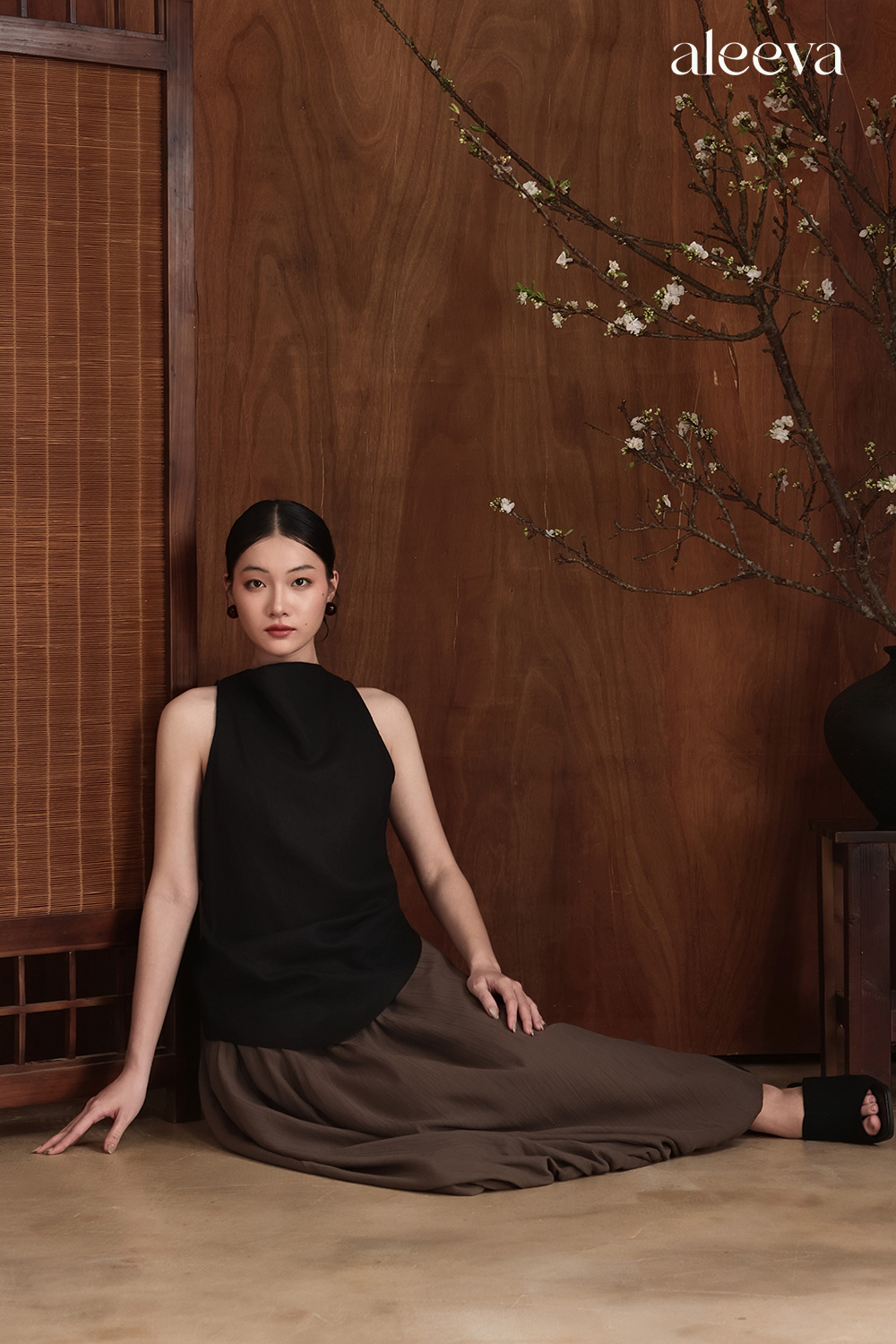 High-neck sleeveless blouse