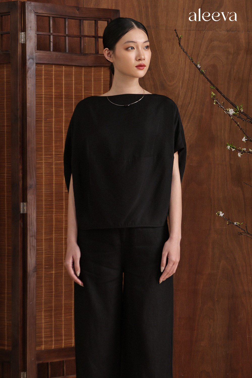 Dolman sleeve boxy fitblouse