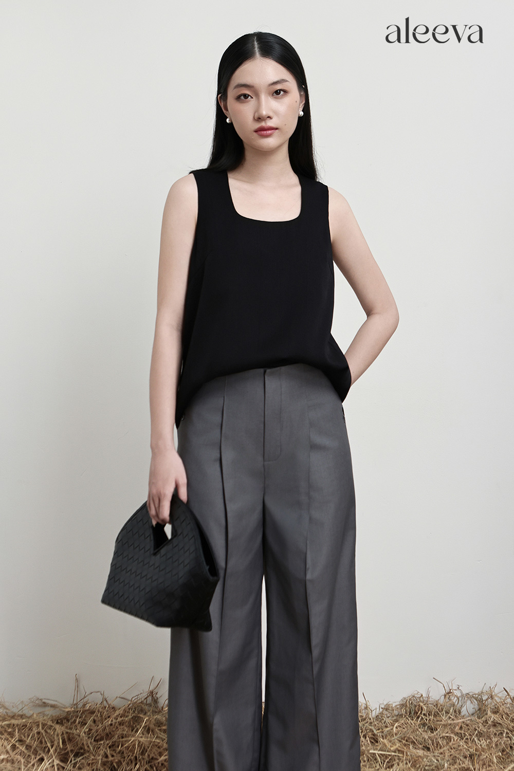 Side pockets wide leg trousers