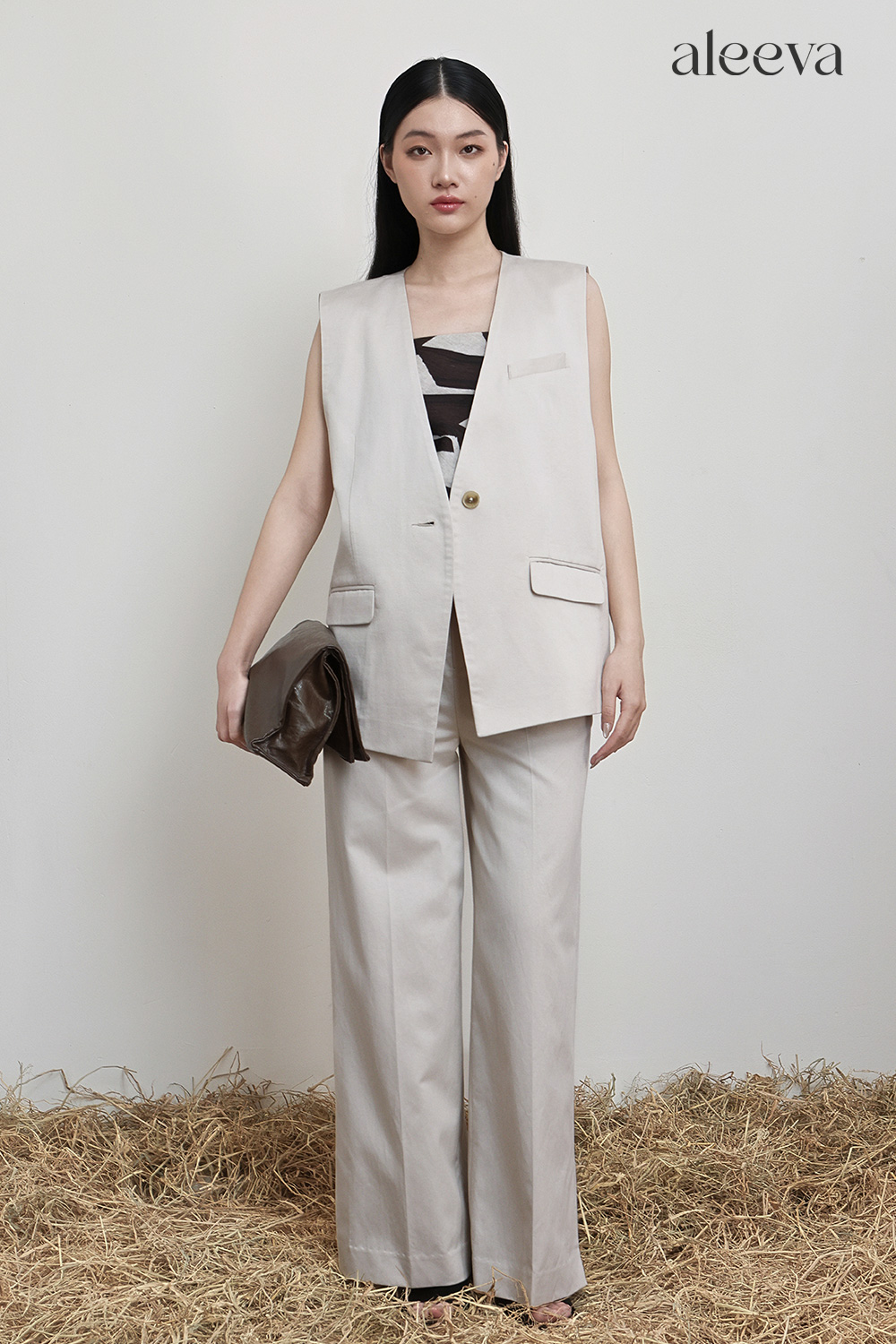 Wide-leg slit trousers