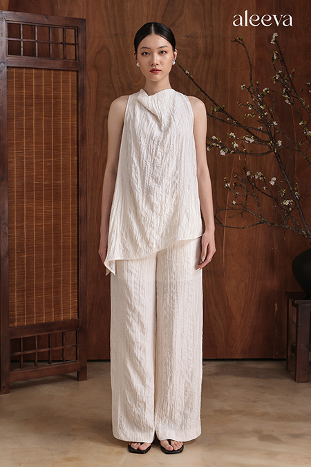 Textured straight leg trousers