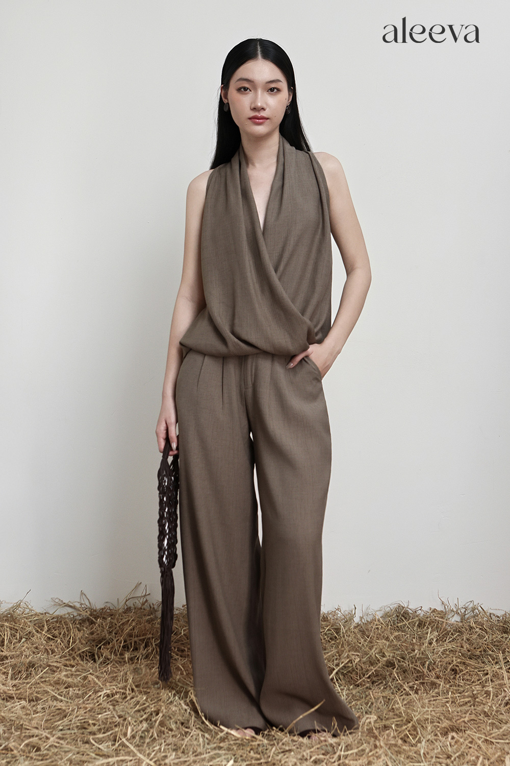 Soft pleated trousers