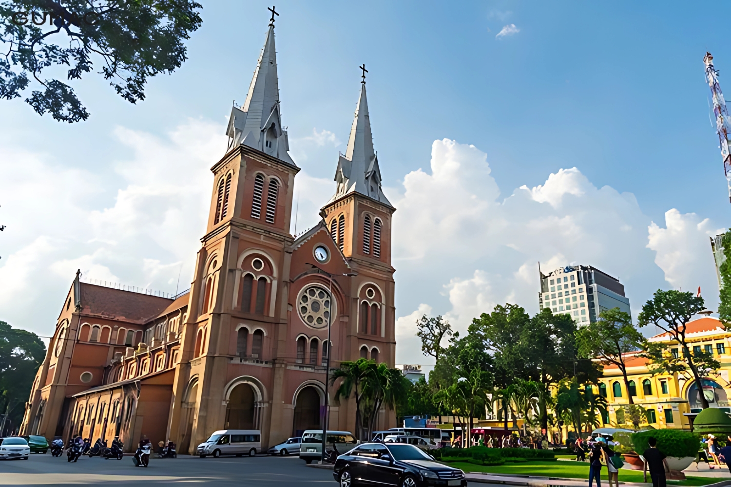 cach tao dang chup anh tet o nha tho duc ba