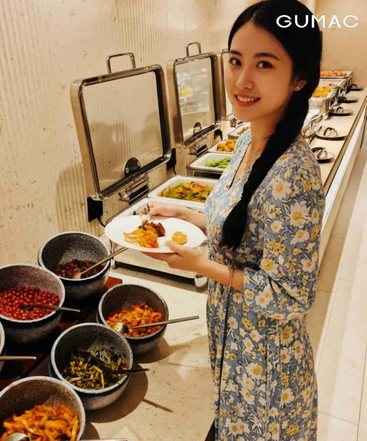 pose buffet sang chanh