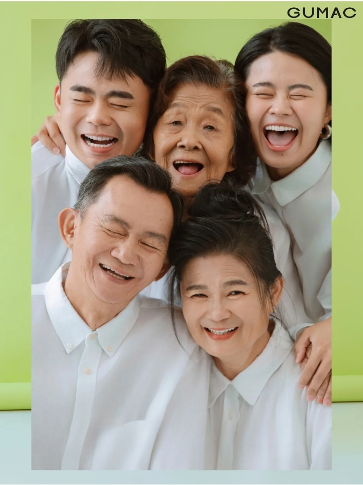 chup anh gia dinh vui ve