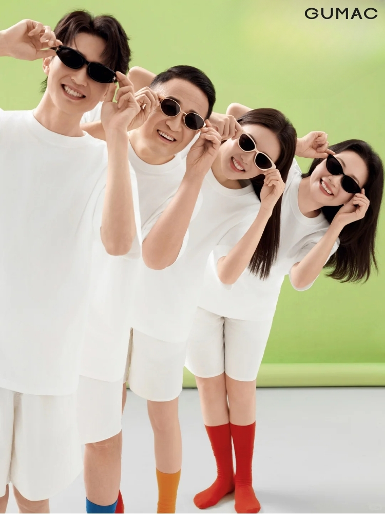 concept chup anh gia dinh 4 nguoi