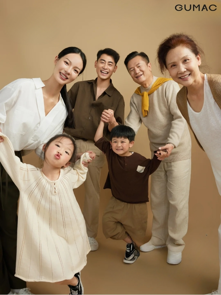 y tuong concept chup anh gia dinh nhieu nguoi