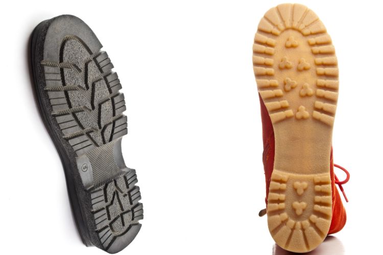 Chọn đế giày thích hợp đi làm mùa mưa