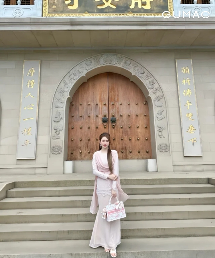 mac gi dep khi hoa minh vao le hoi malaysia