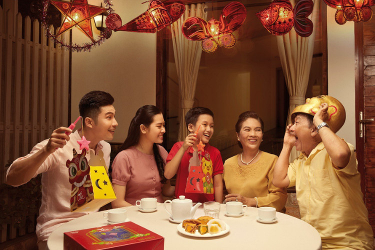 Concept chụp ảnh Trung thu sum vầy bên gia đình
