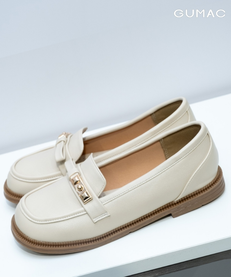 chon giay the thao du lich bi