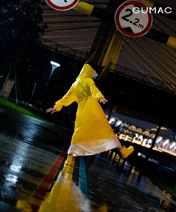 phu kien di bi gap mua