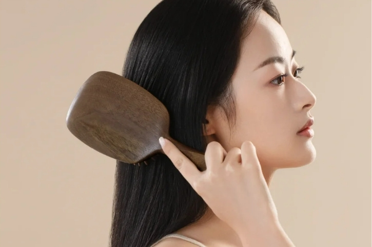 duoi toc tu nhien thang bang luoc