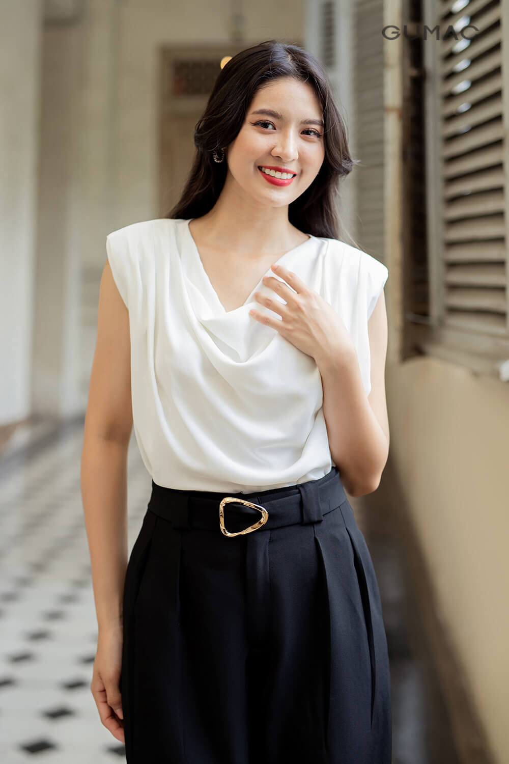 Áo somi dáng peplum cổ đổ