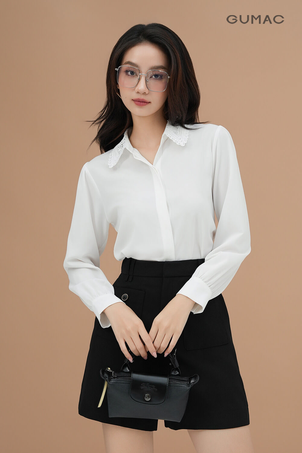 Chon ao so mi cho dang nguoi thap gay