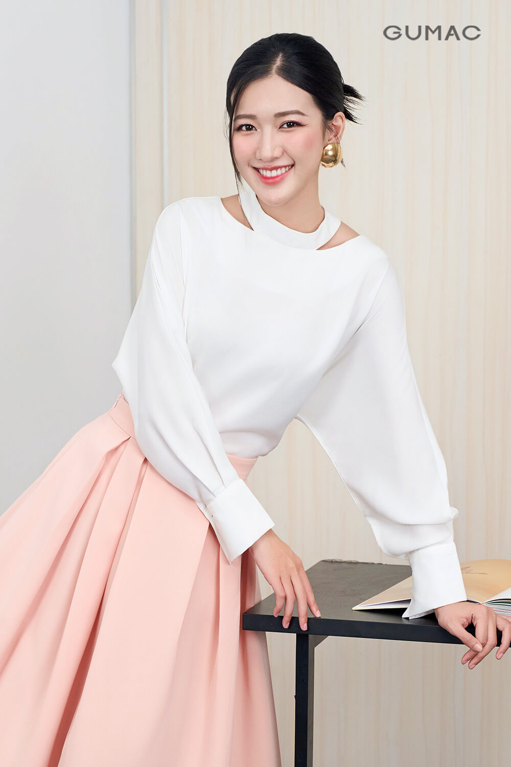 so mi co tru kieu hot trend