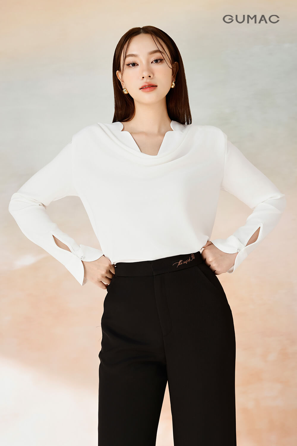 ao so mi cong so trang phoi kieu co do v