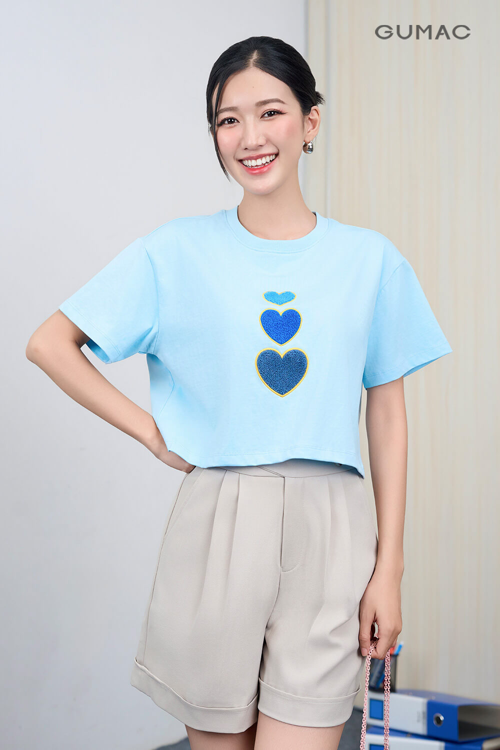 quan short phoi chan vay croptop