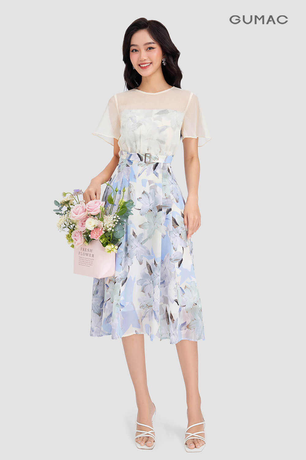 Dam phoi vai tay loe hoa tiet de thuong