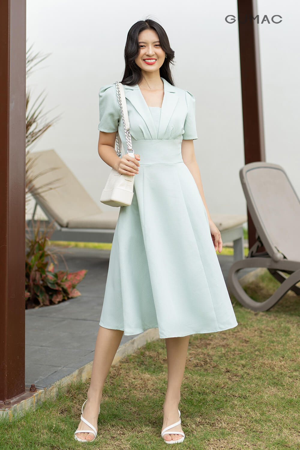 Váy Cổ Chữ V Tay Lỡ Dáng Xòe Có Cúp Ngực Sang Chảnh V126 - Cloudy Dress