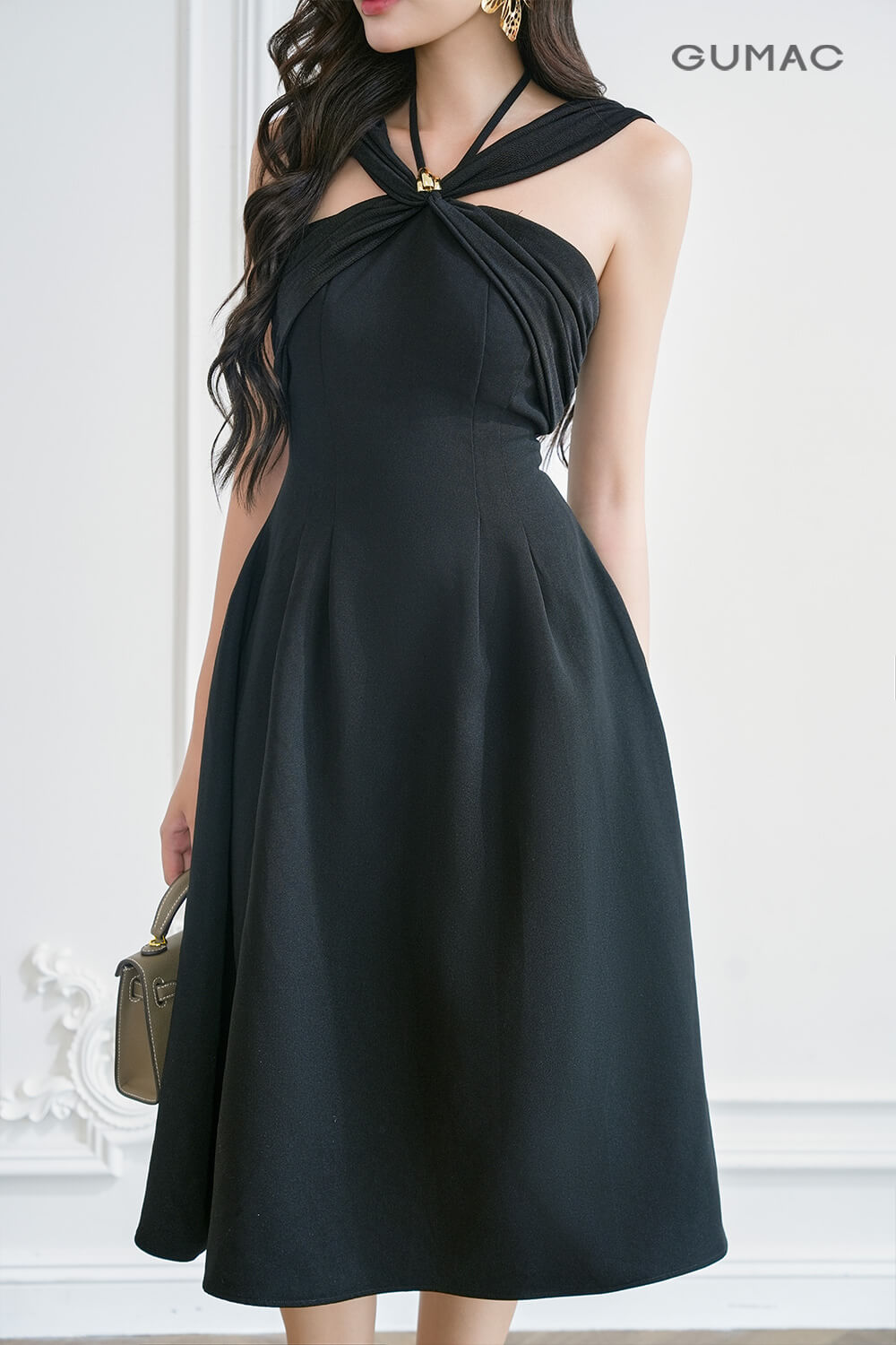 Đầm A nút kim loại