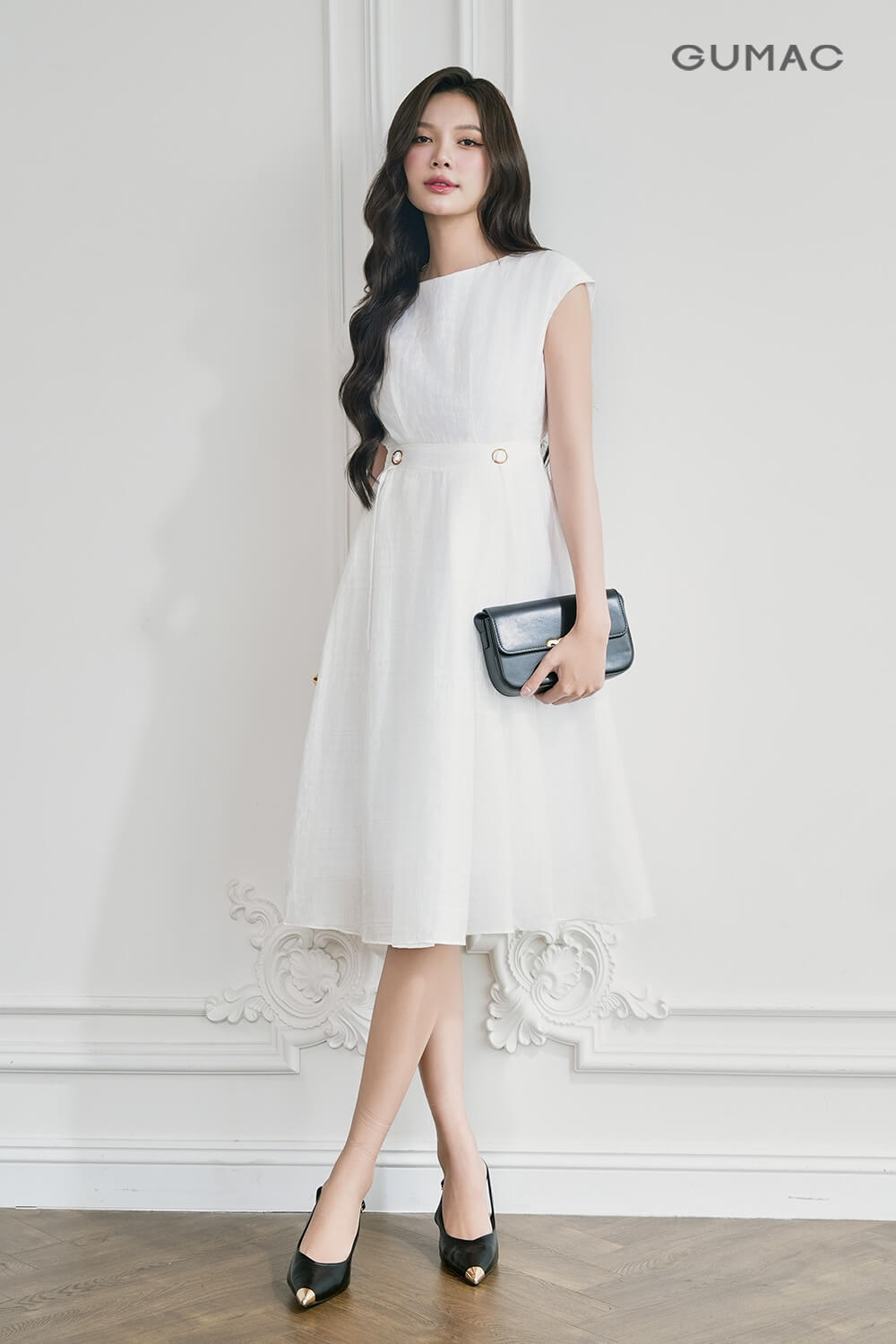 vay trang nen mang giay mau den