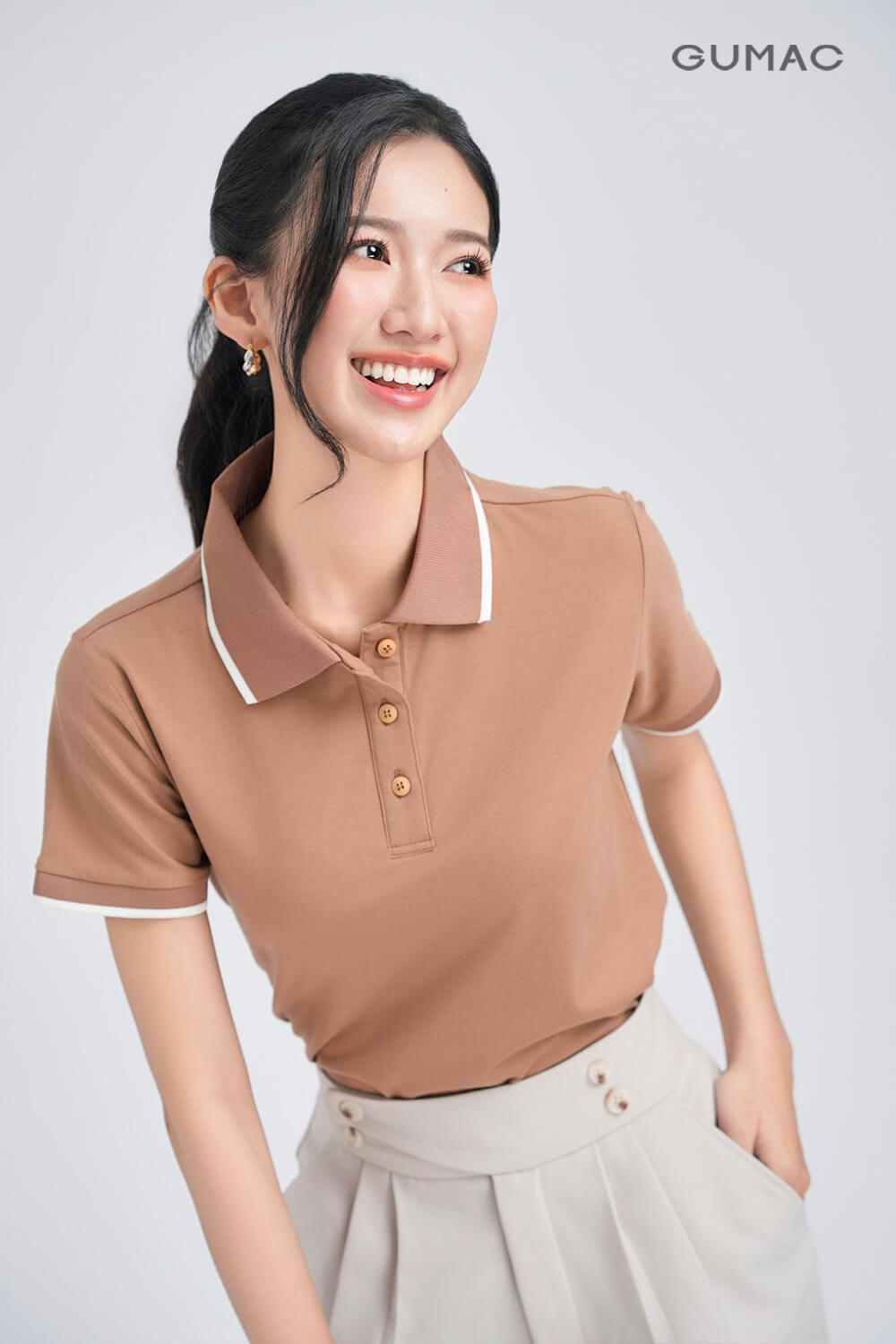 Polo croptop mix với chân váy tennis năng động