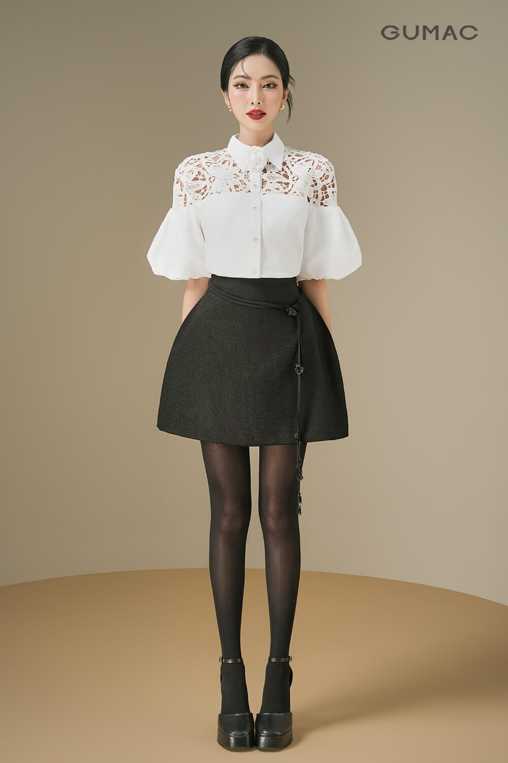 ao thun mac voi chan vay