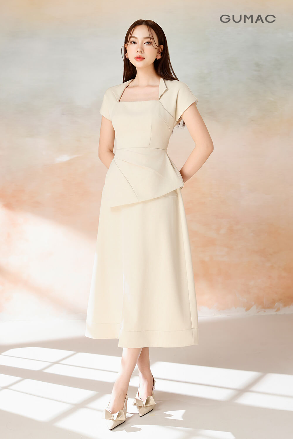 ao om body voi chan vay xoe