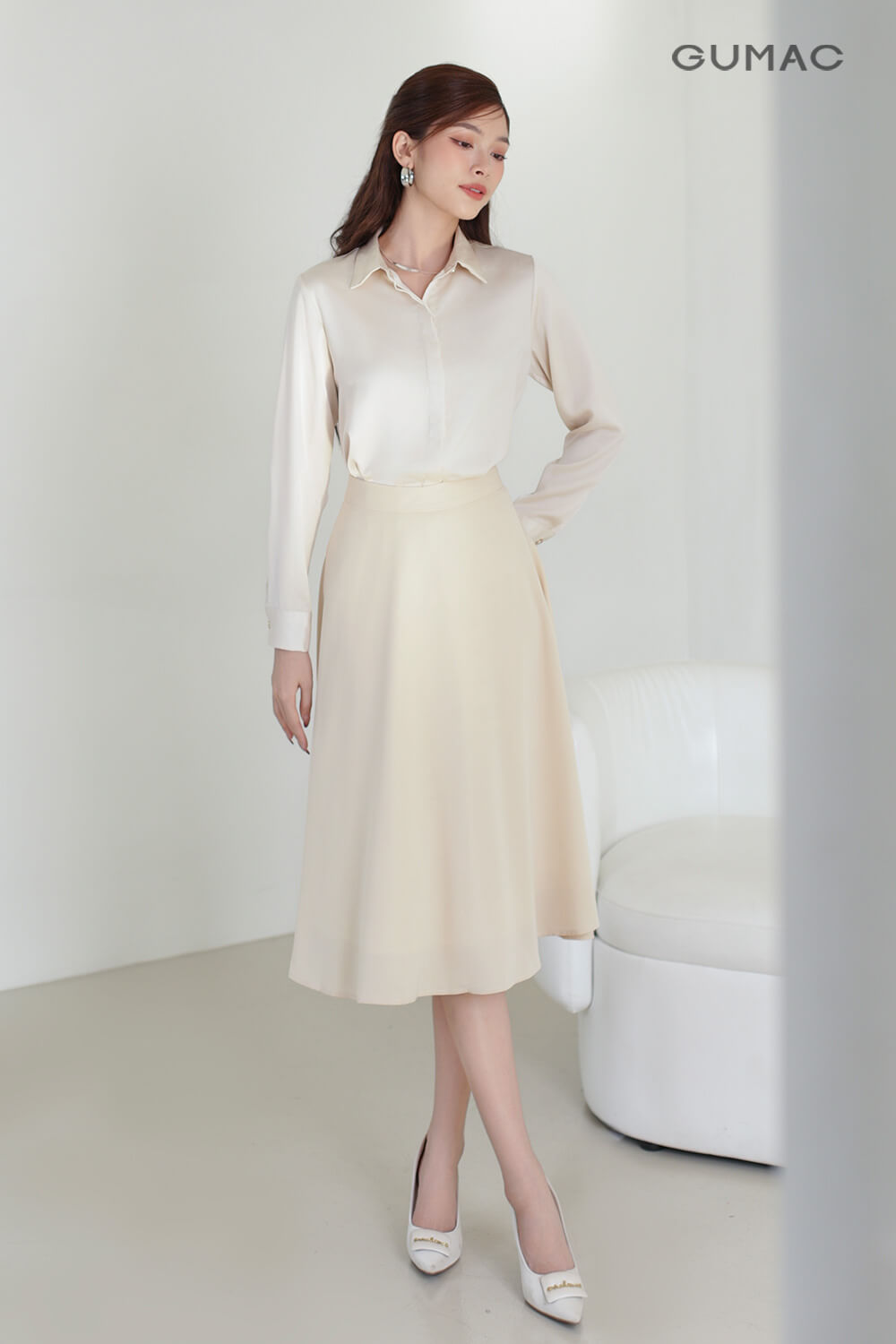 chan vay cong so mau trang