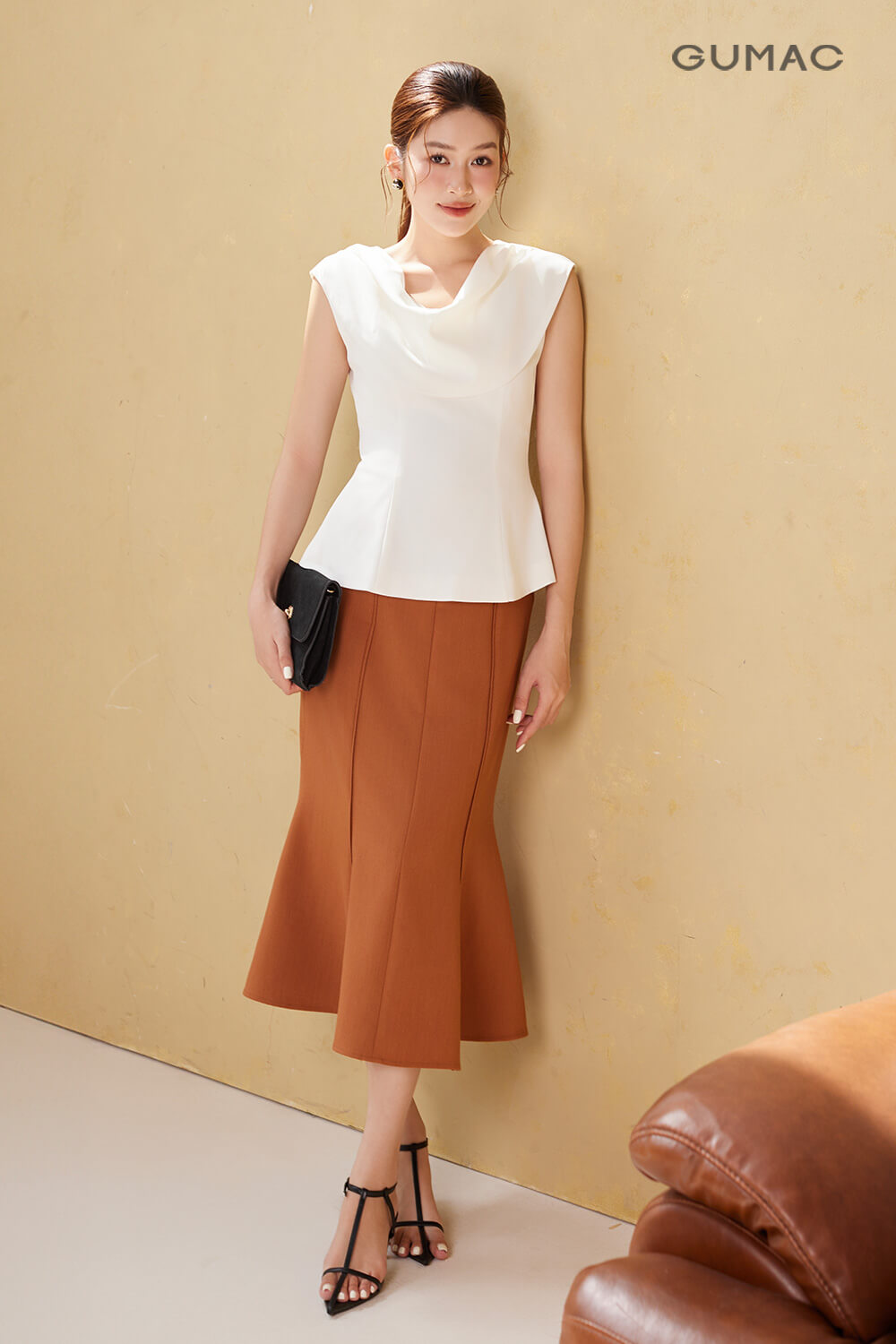 vay duoi ca mac cung ao peplum