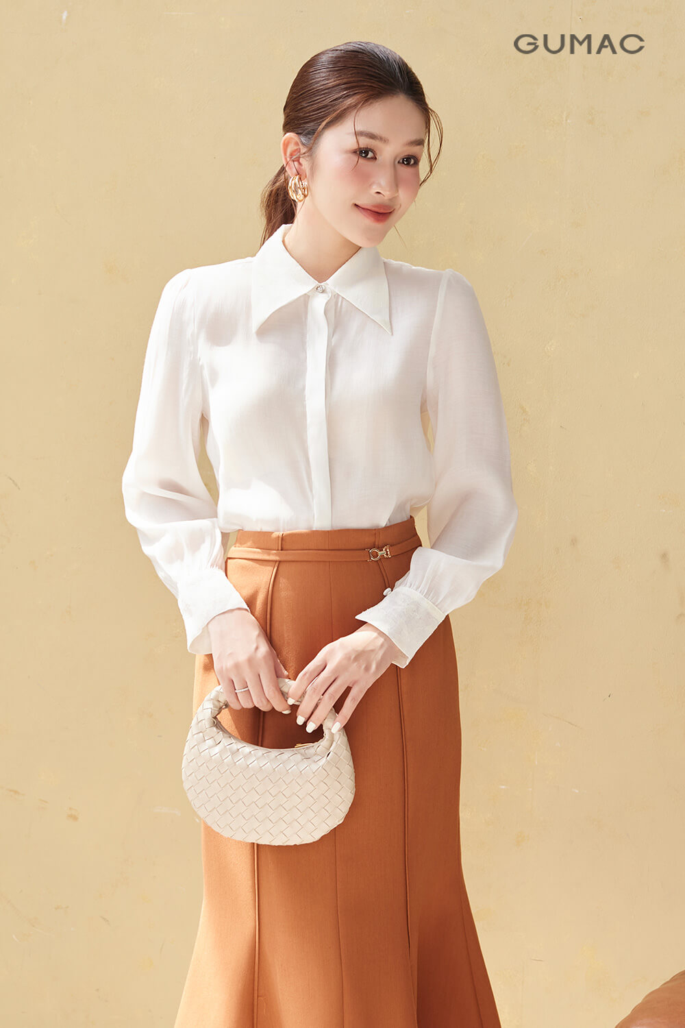 phối đồ với áo sơ mi oversize nữ