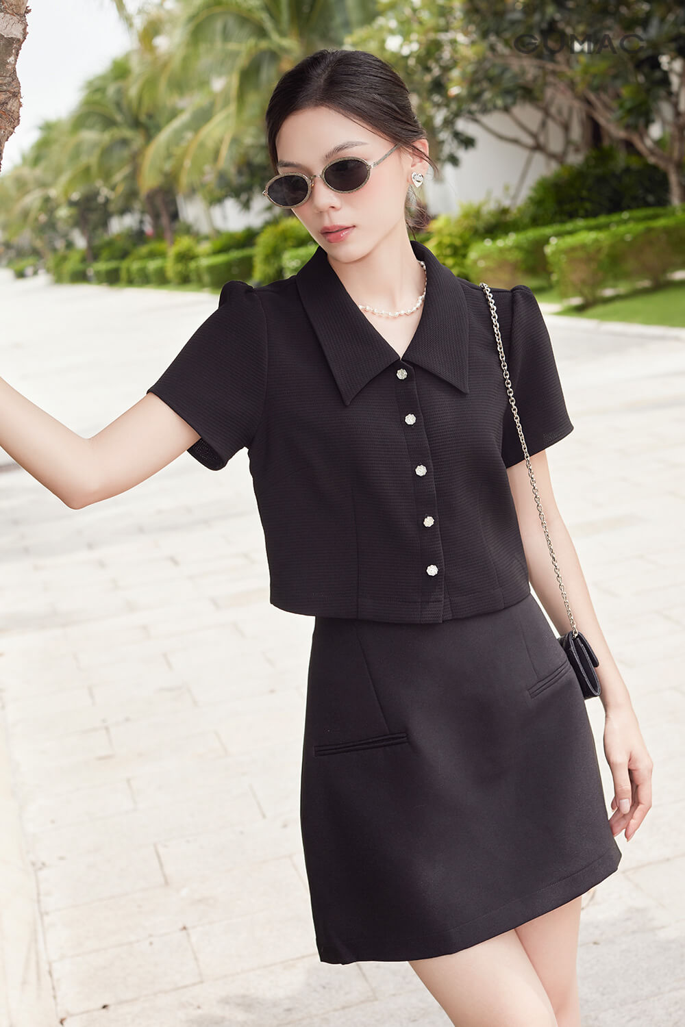 ao thun co tim croptop