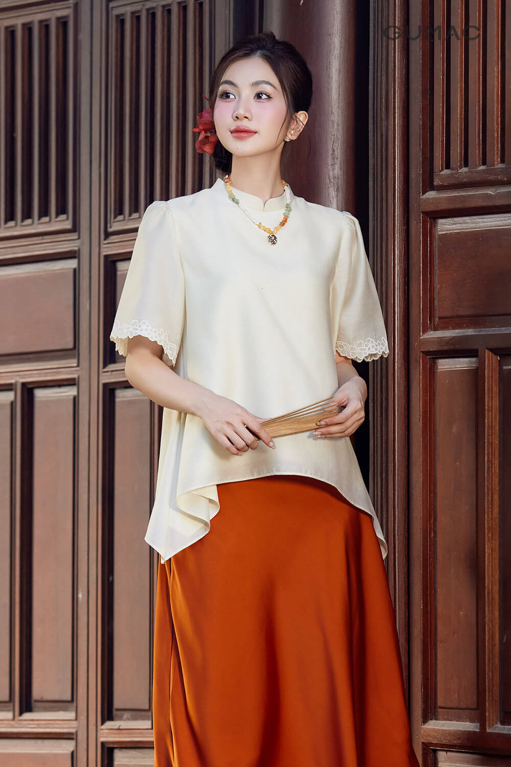 ao dai cho nang da ngam - tone trang nga