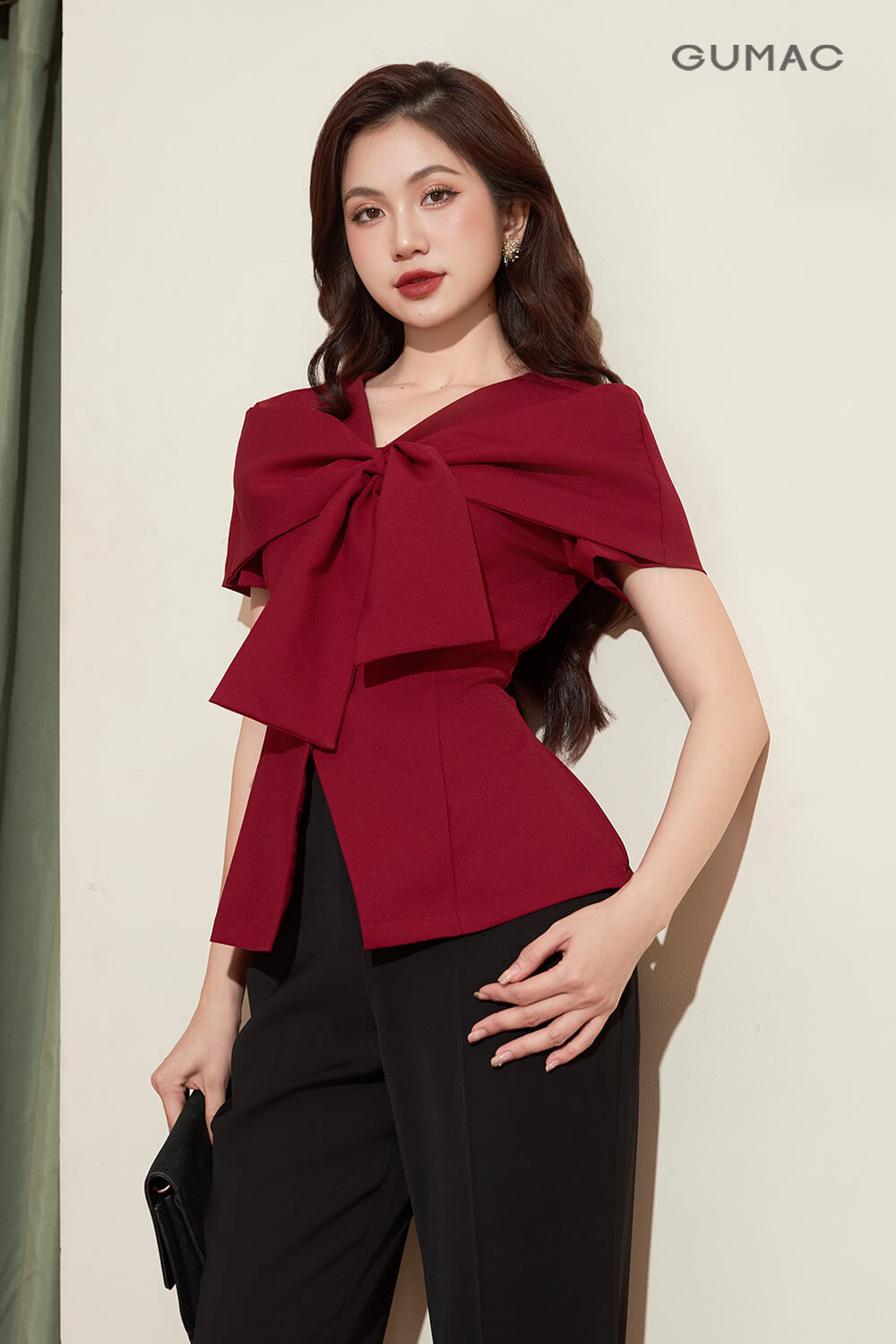 ao kieu peplum co cach dieu