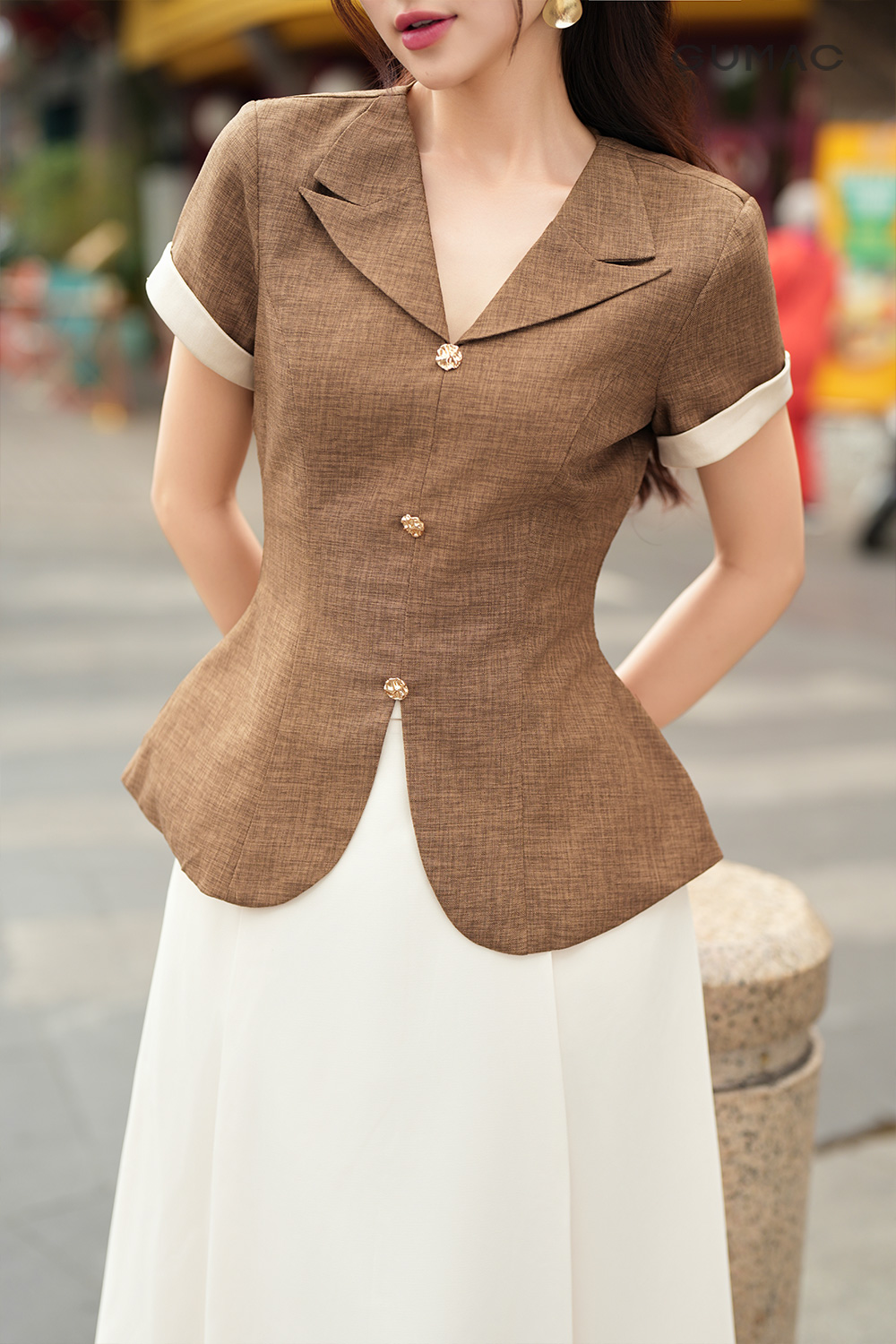 Áo peplum phối viền tay