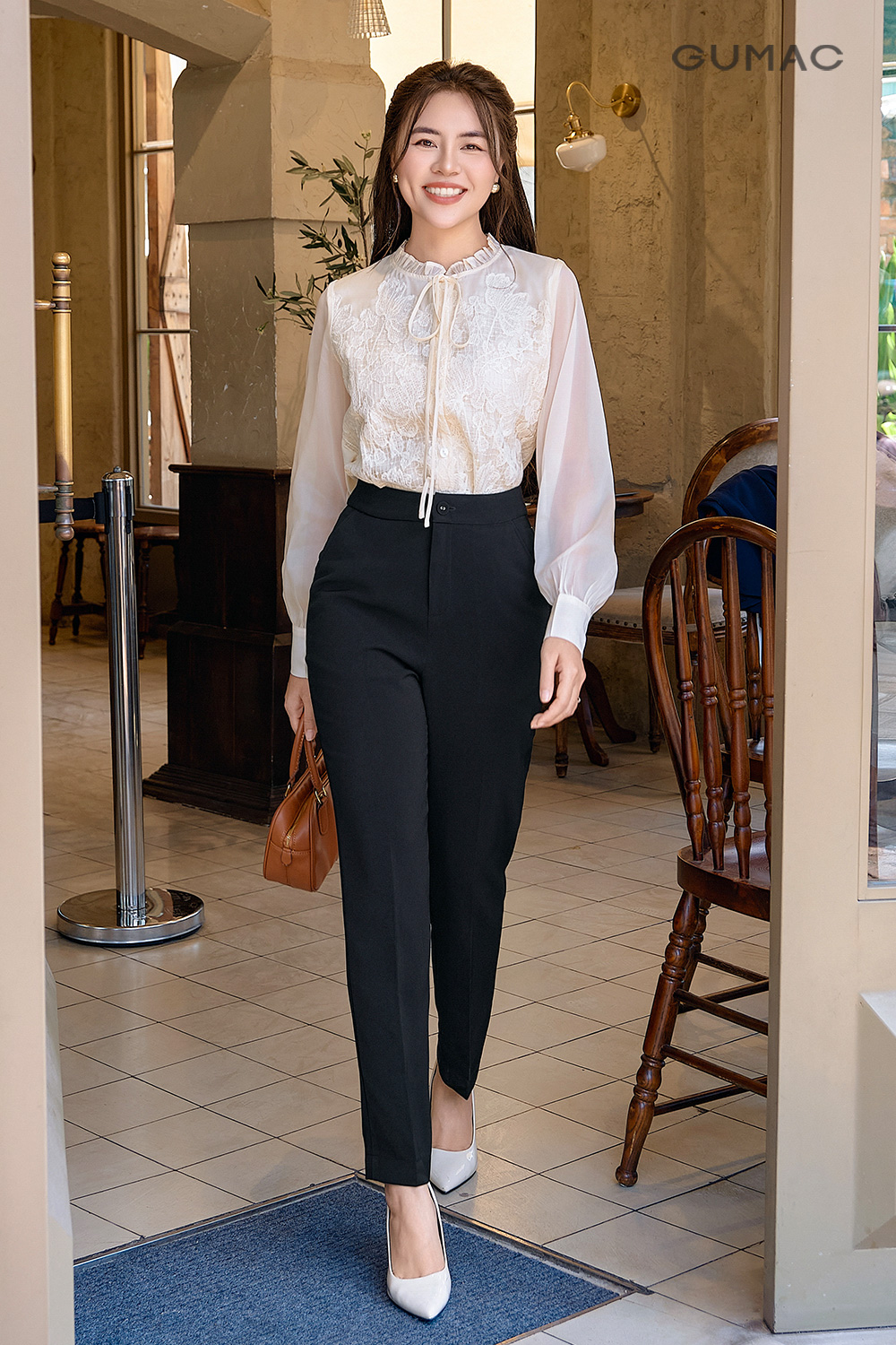 đồ đi đám cưới ở nhà hàng