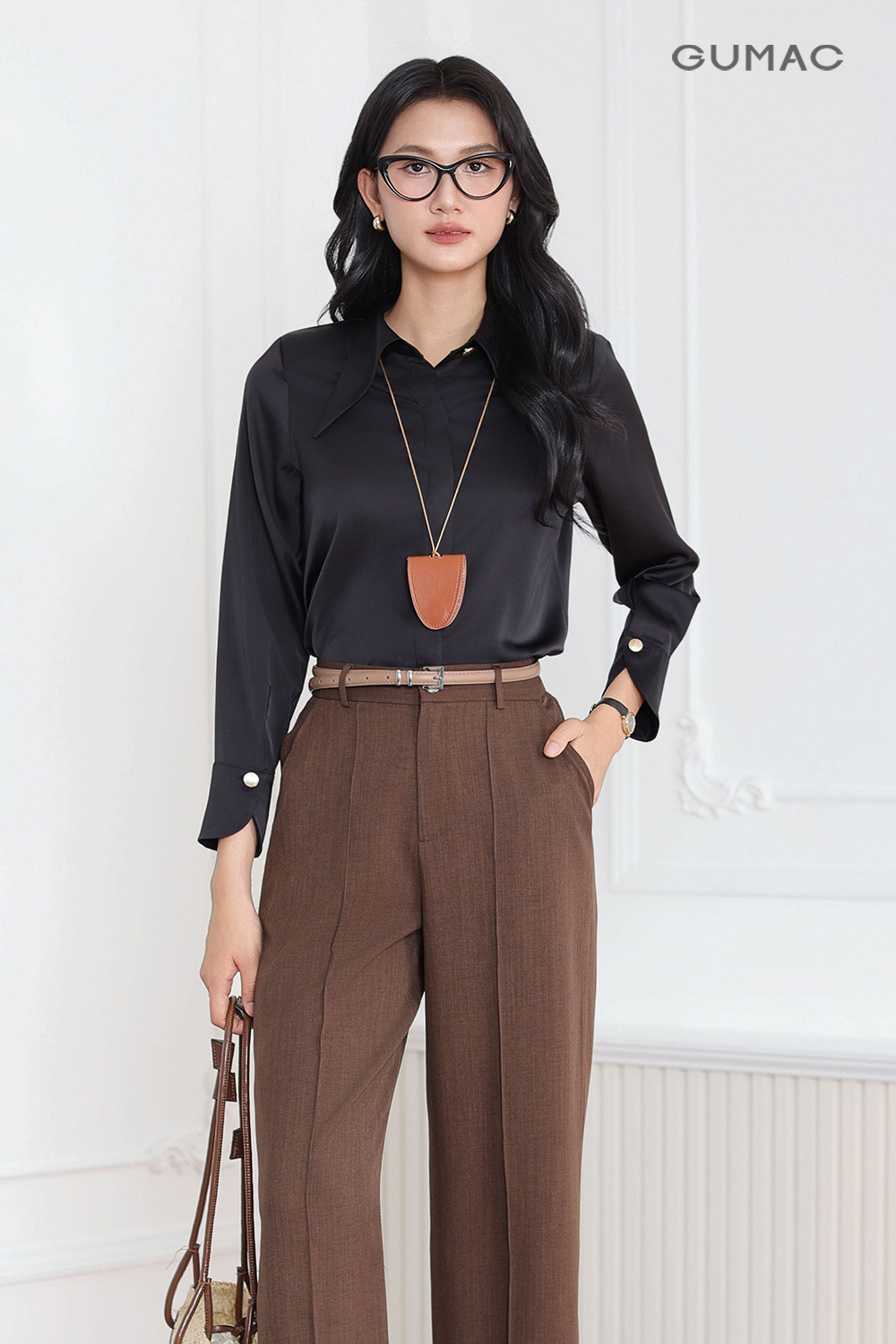 Áo sơ mi cổ kiểu