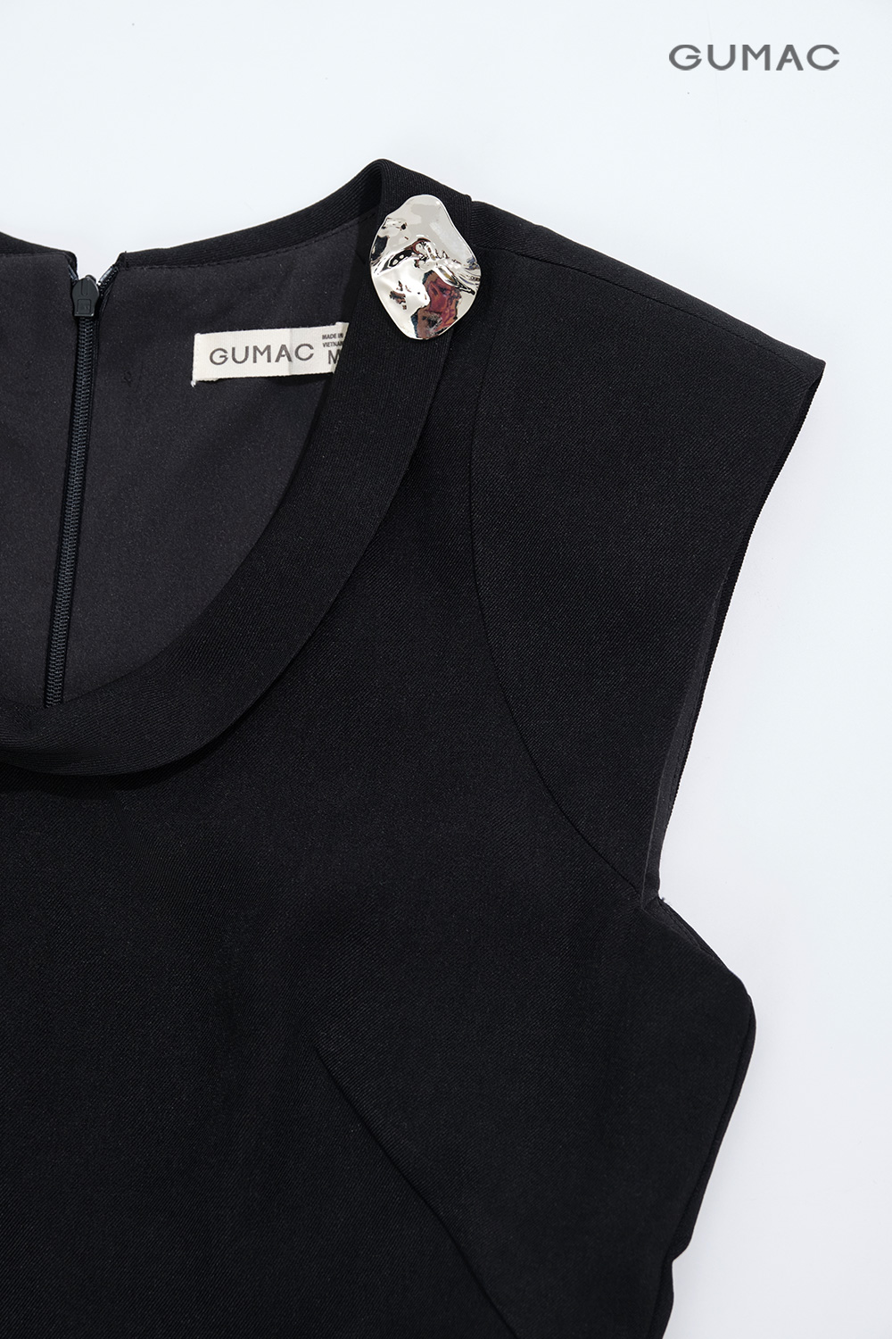 Áo peplum cổ kiểu