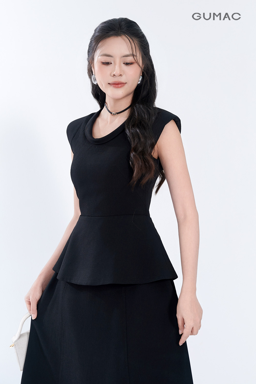 Áo peplum cổ kiểu