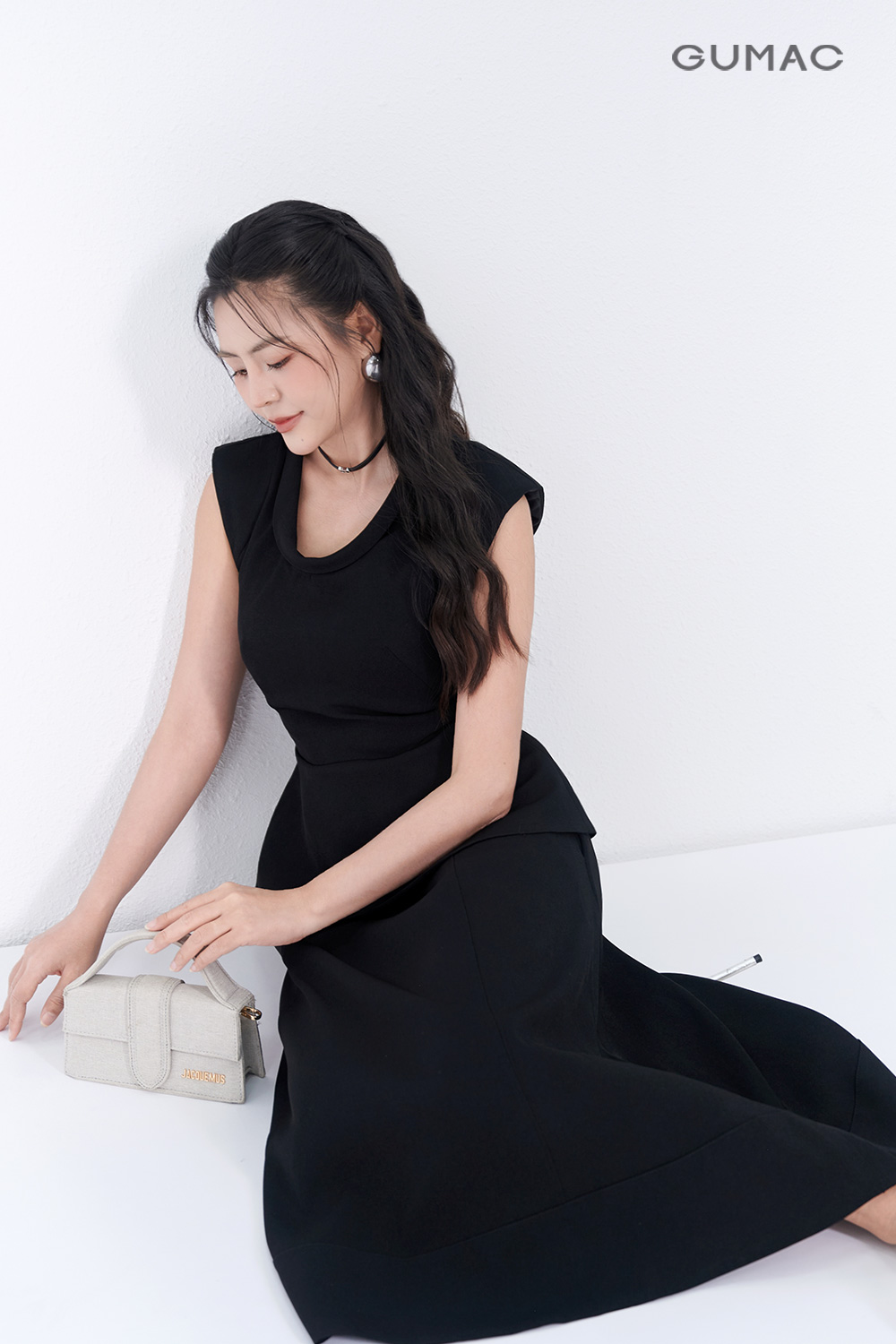 Áo peplum cổ kiểu