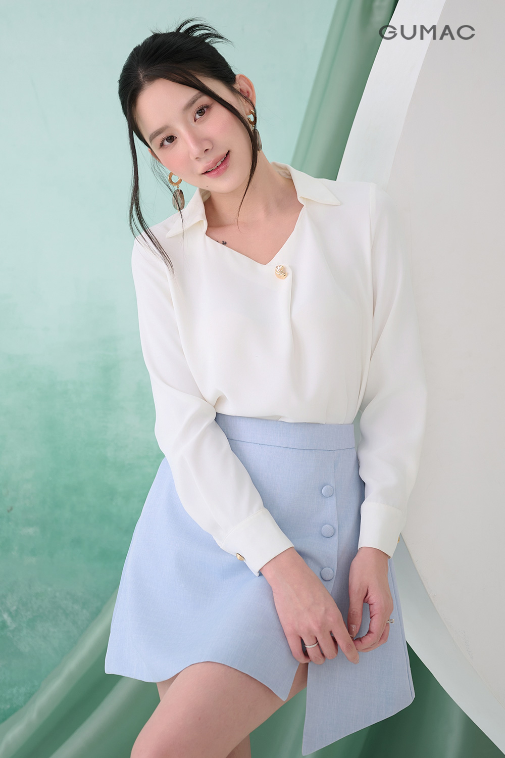 Áo suông cổ cách điệu