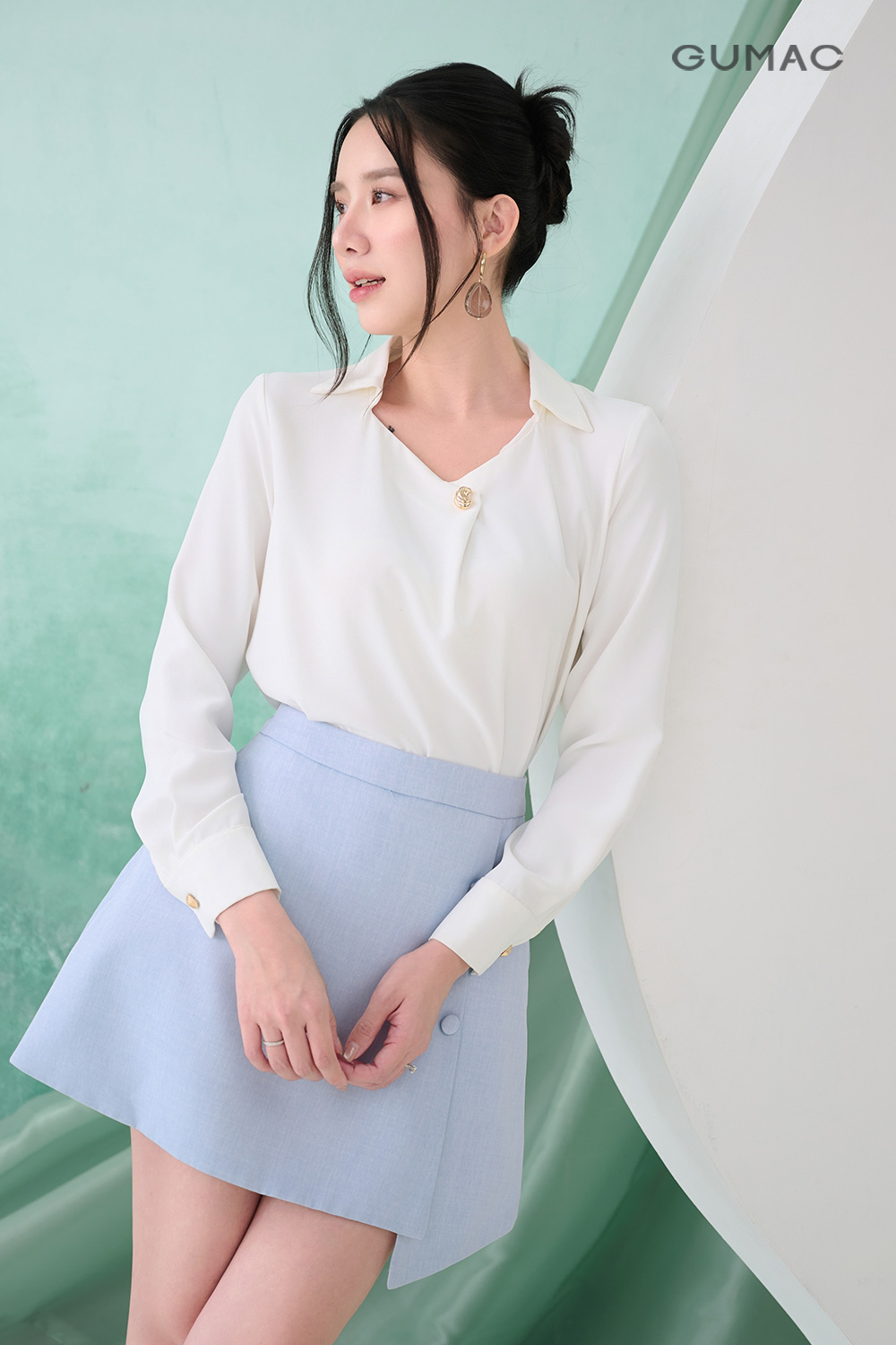 Áo suông cổ cách điệu