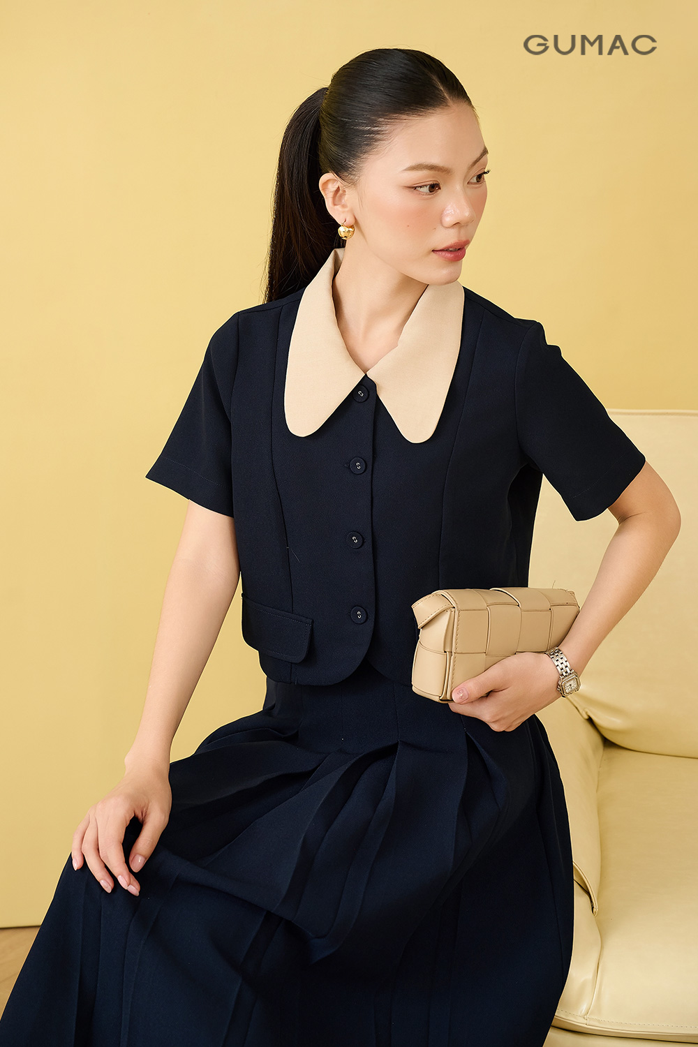 Áo kiểu cổ sen phối