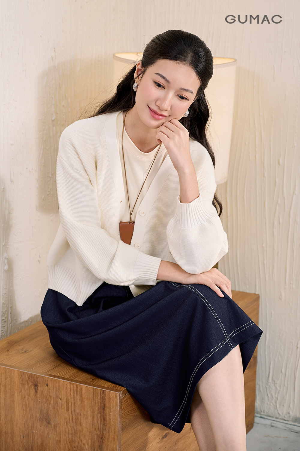 Áo cardigan khoác cổ V