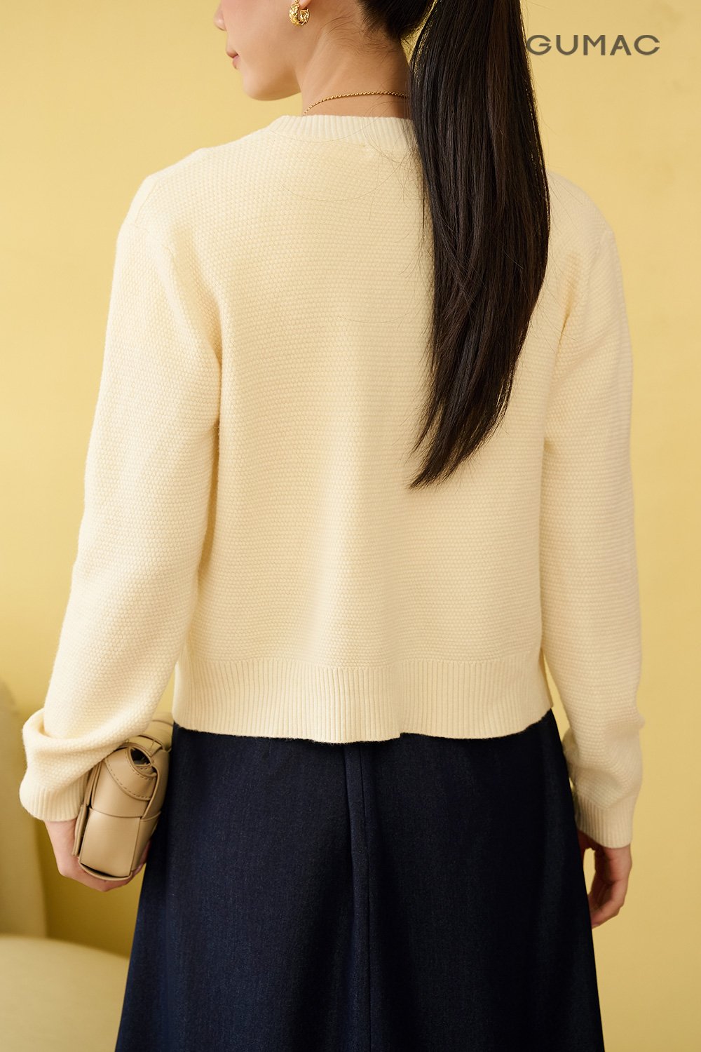 Áo cardigan trơn cổ tim