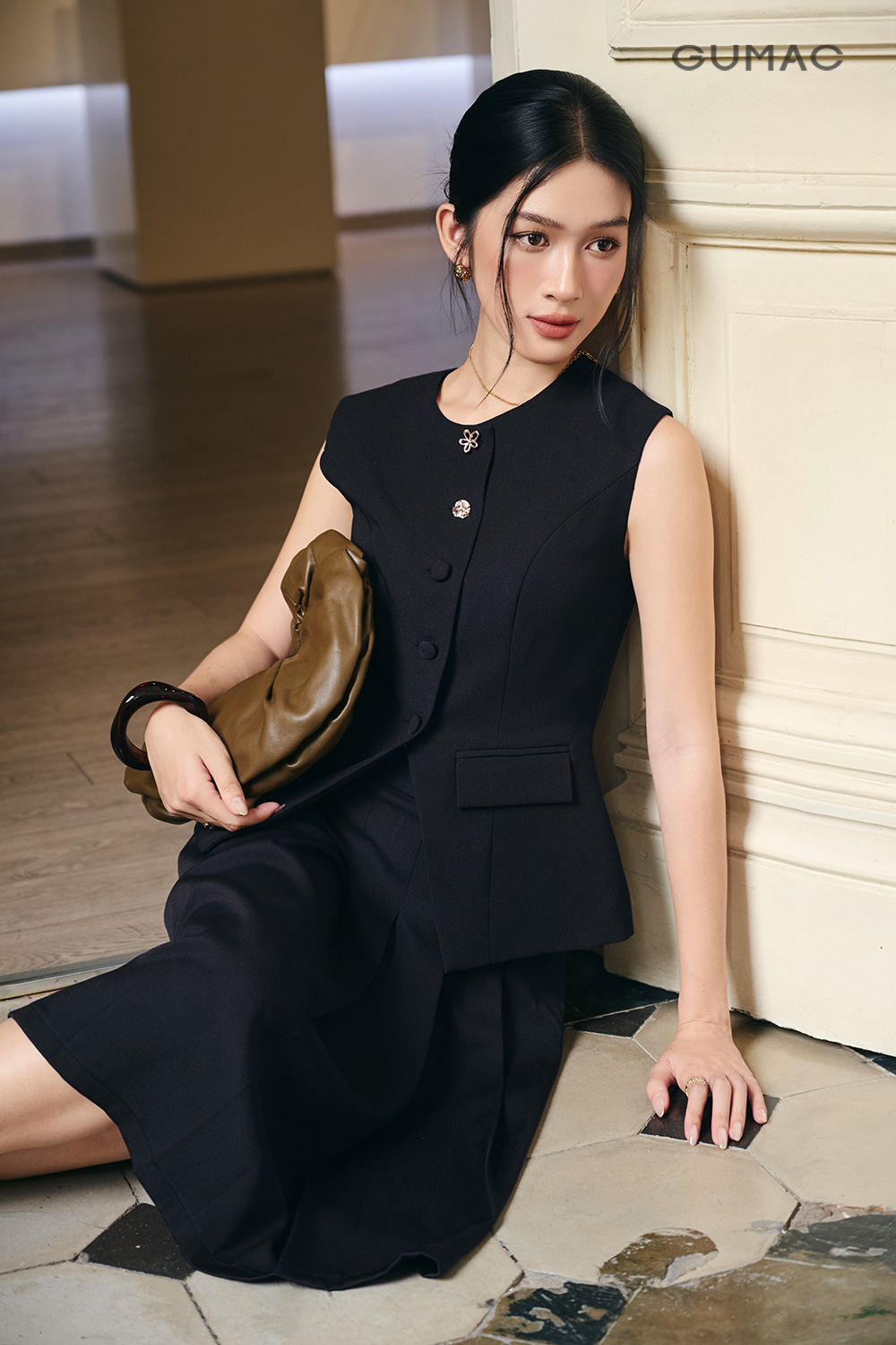 Áo Gile xẻ lai